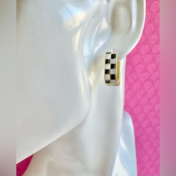 New Black & White Checkered Print Retro 80s Style Square Hoop Earrings - 0.75” - Picture 1 of 5